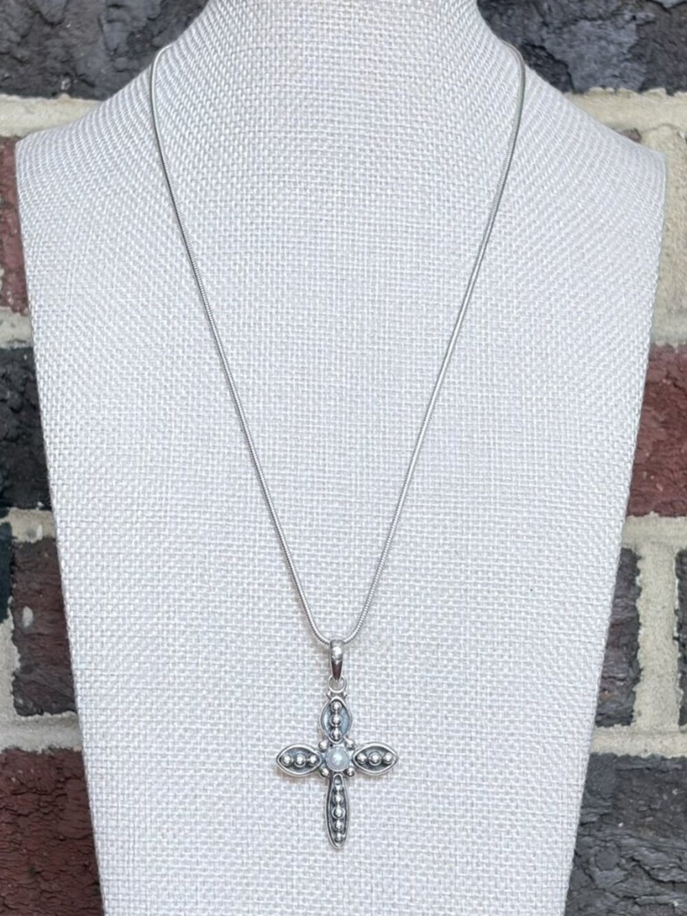 Silpada Retired  925 Sterling Silver Pearl Cross Pendant Necklace S0971